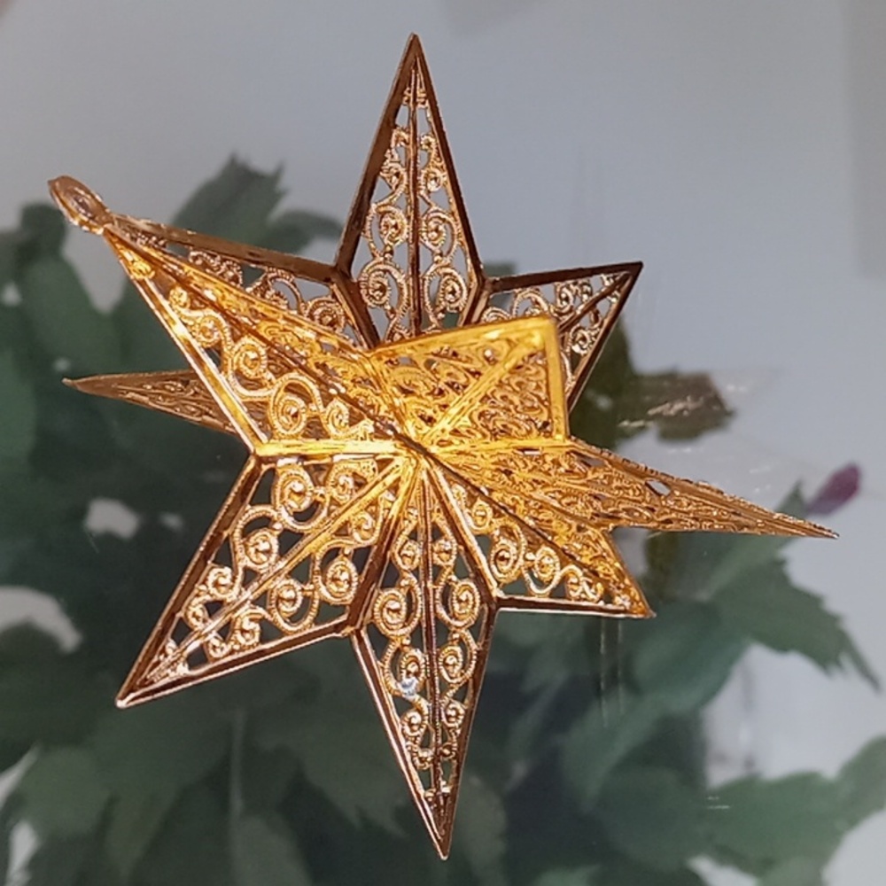 Vintage Filigree Star Ornament - Picture 3 of 9